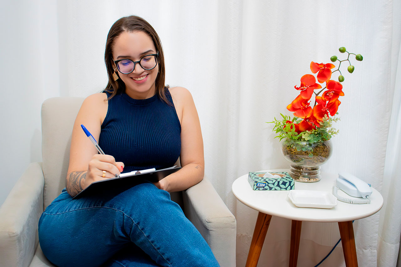 Beatriz Moraes, psicóloga especialista em TCC